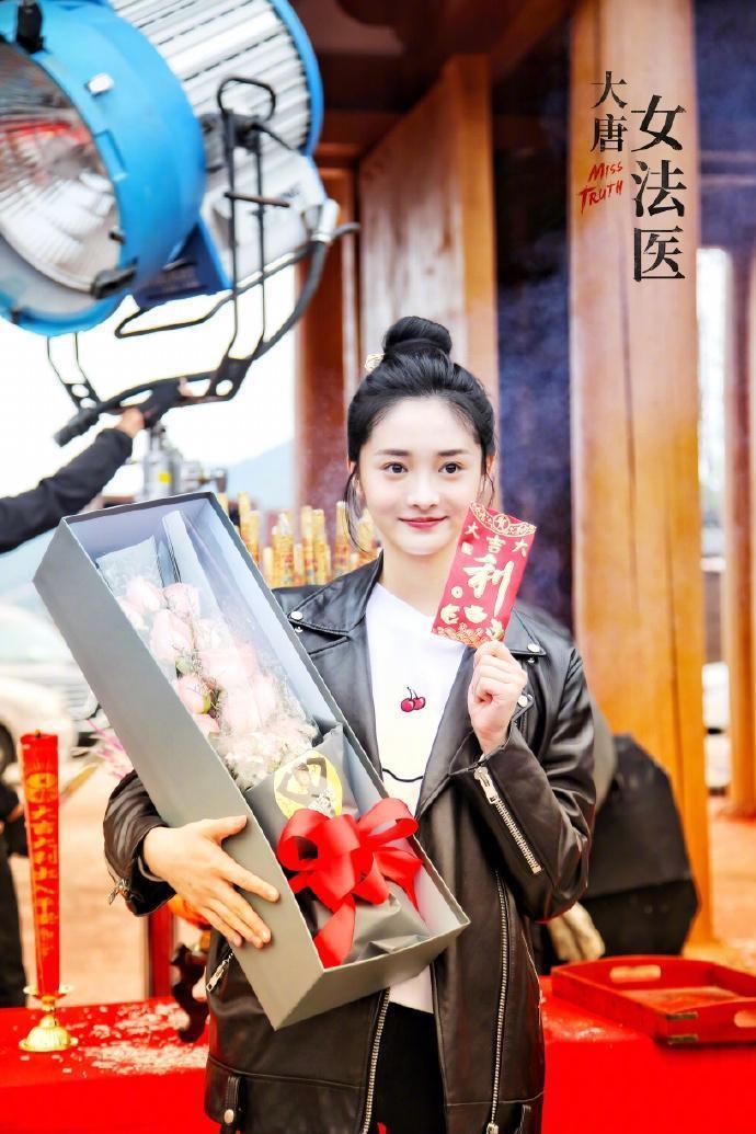 周洁琼新剧开机引围观这部穿越剧能否超越杨幂和刘诗诗