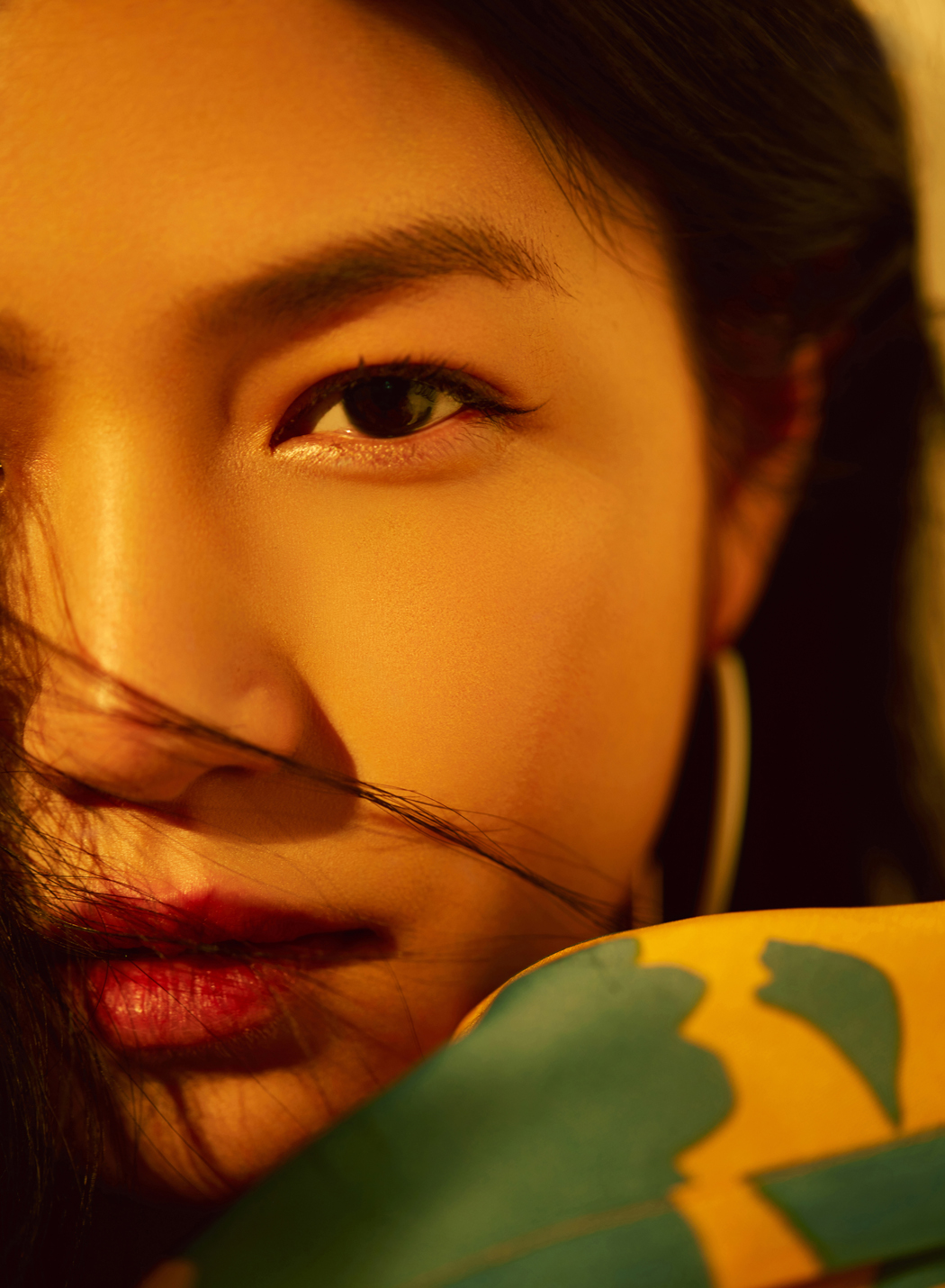 陈妍希眼含星光还原“阿云” 《风中有朵雨做的云》今上映 -- 眼界,放眼世界