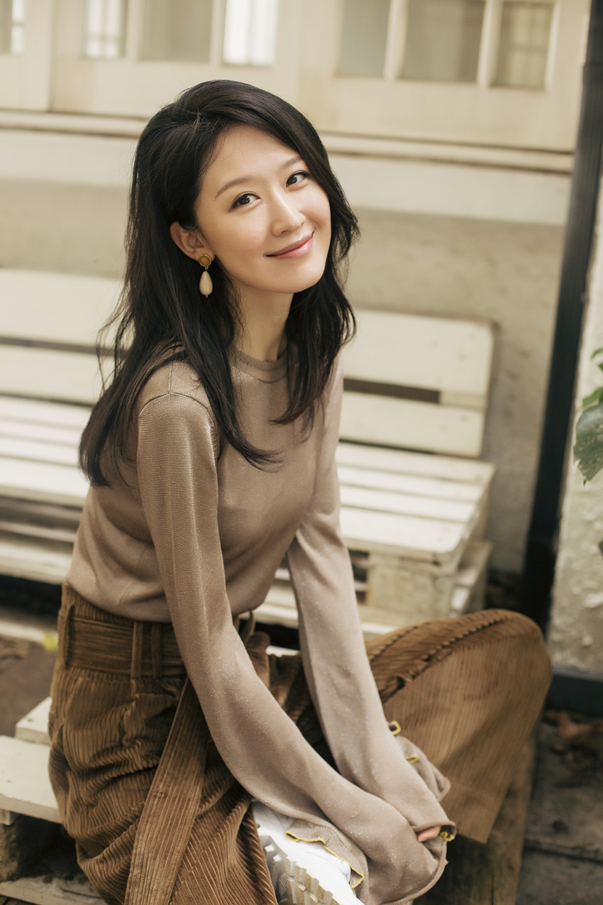 张雯暖秋随拍 治愈系笑容恬静美好