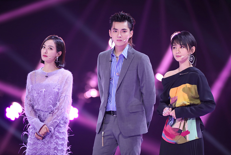 《下一战传奇》吴亦凡秒变"阳光导师",陈伟霆难掩激动热情起舞 - 360