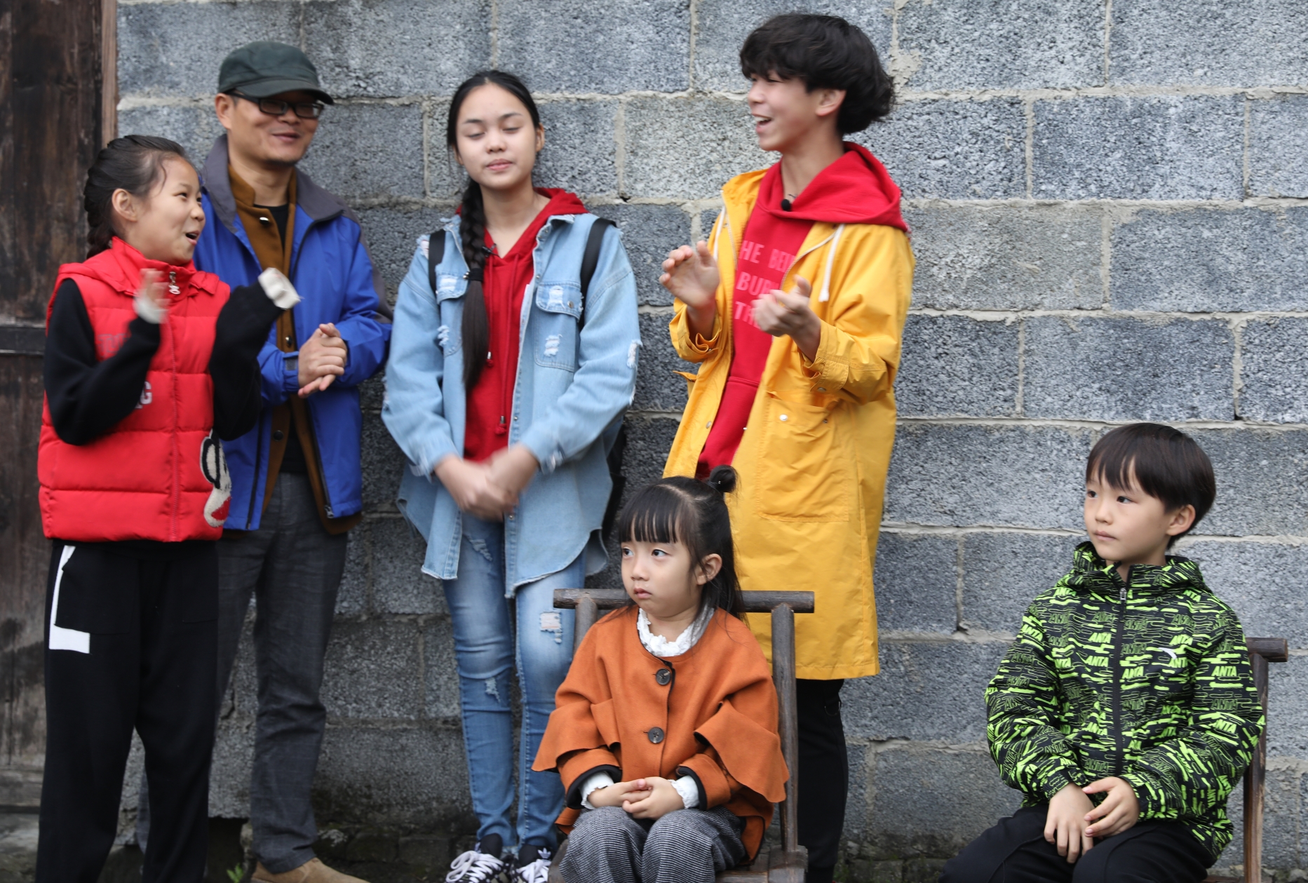 汤晶锦参与少年旅行记录制场面震撼