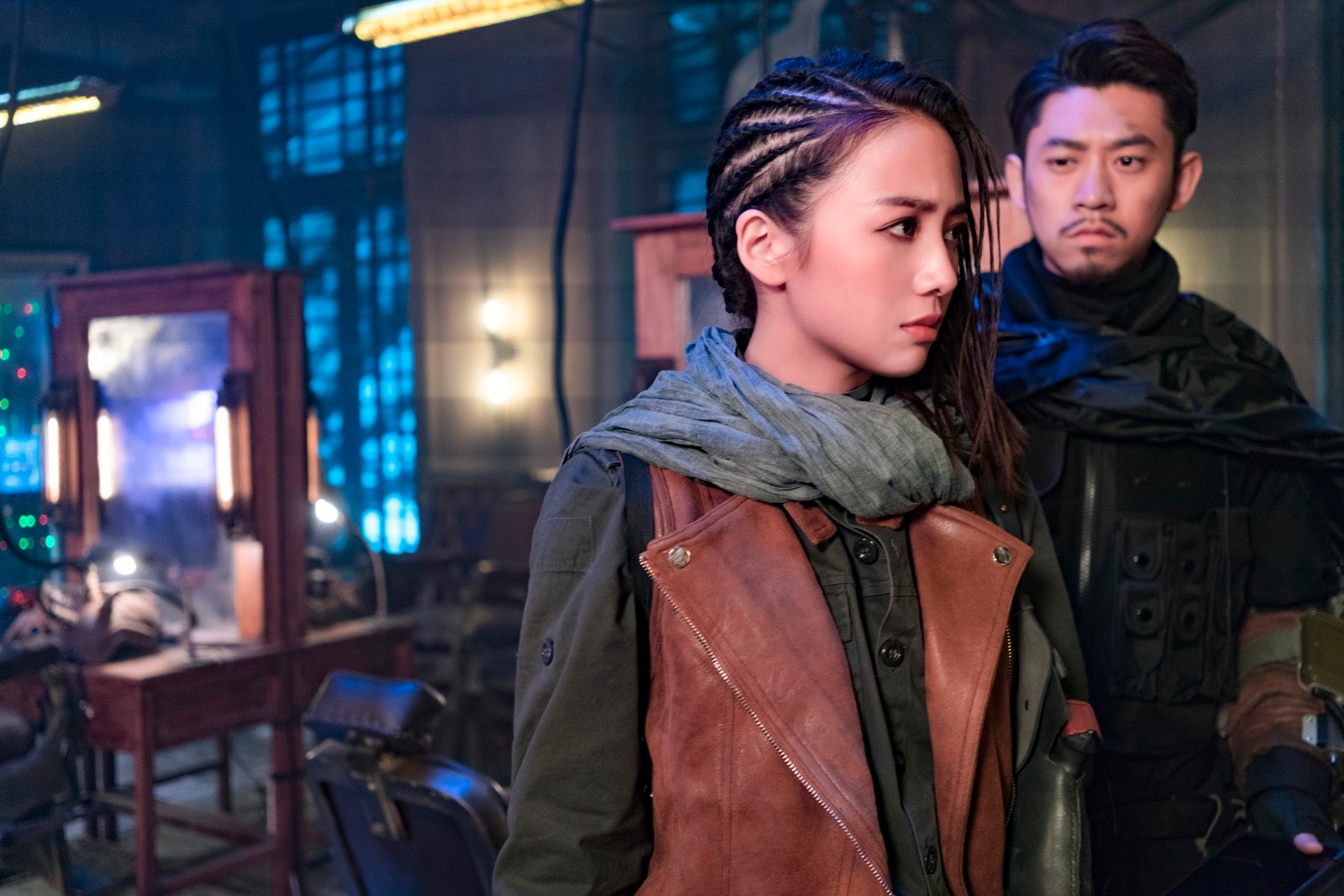 《头号嫌疑人》收官! 鬼鬼吴映洁上演硬核朋克魅力