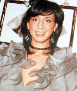 赌王长女何超英去世, 曾美艳如花却一生坎坷, 亲生父亲却未祭奠! - 36