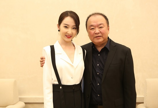 电影八子首映礼程媛媛化身最美兰花为爱坚守