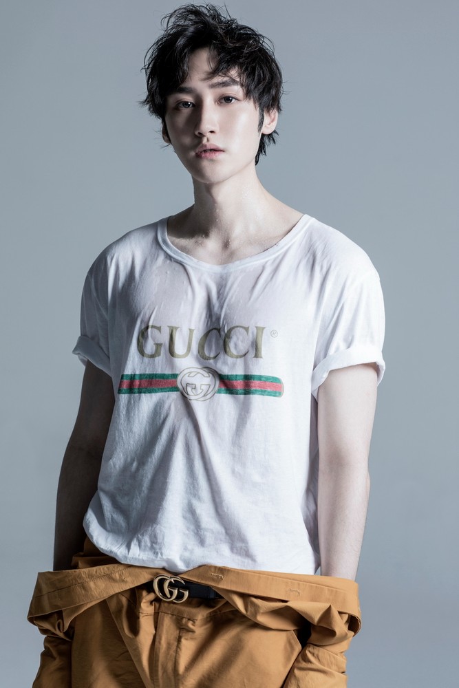 汪铎写真展多元可塑性 盐系少年清爽搞怪