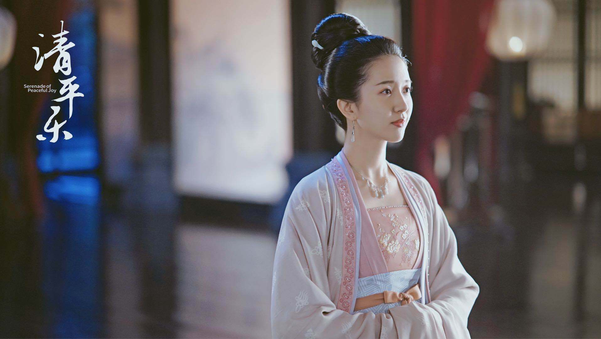 许龄月清平乐温婉善良苗娘子与王凯演绎被窝吻
