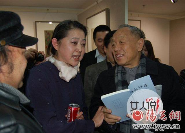倪萍儿子虎子得了什么病 倪萍因为儿子患病离开央视的隐情