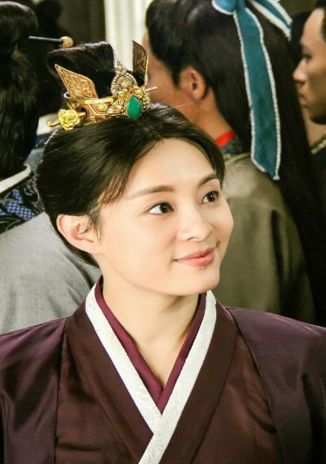 明星疤痕哪里来孙俪伤疤变锦上添花鹿晗张学友都一样