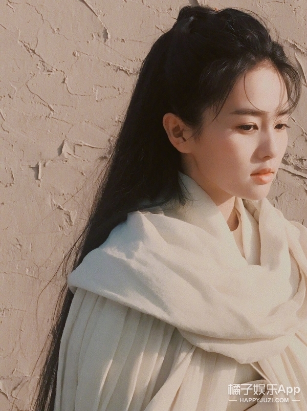 北魏篇容止和楚玉身份对调,由女强男弱变成了男强女弱,容止的身边也不