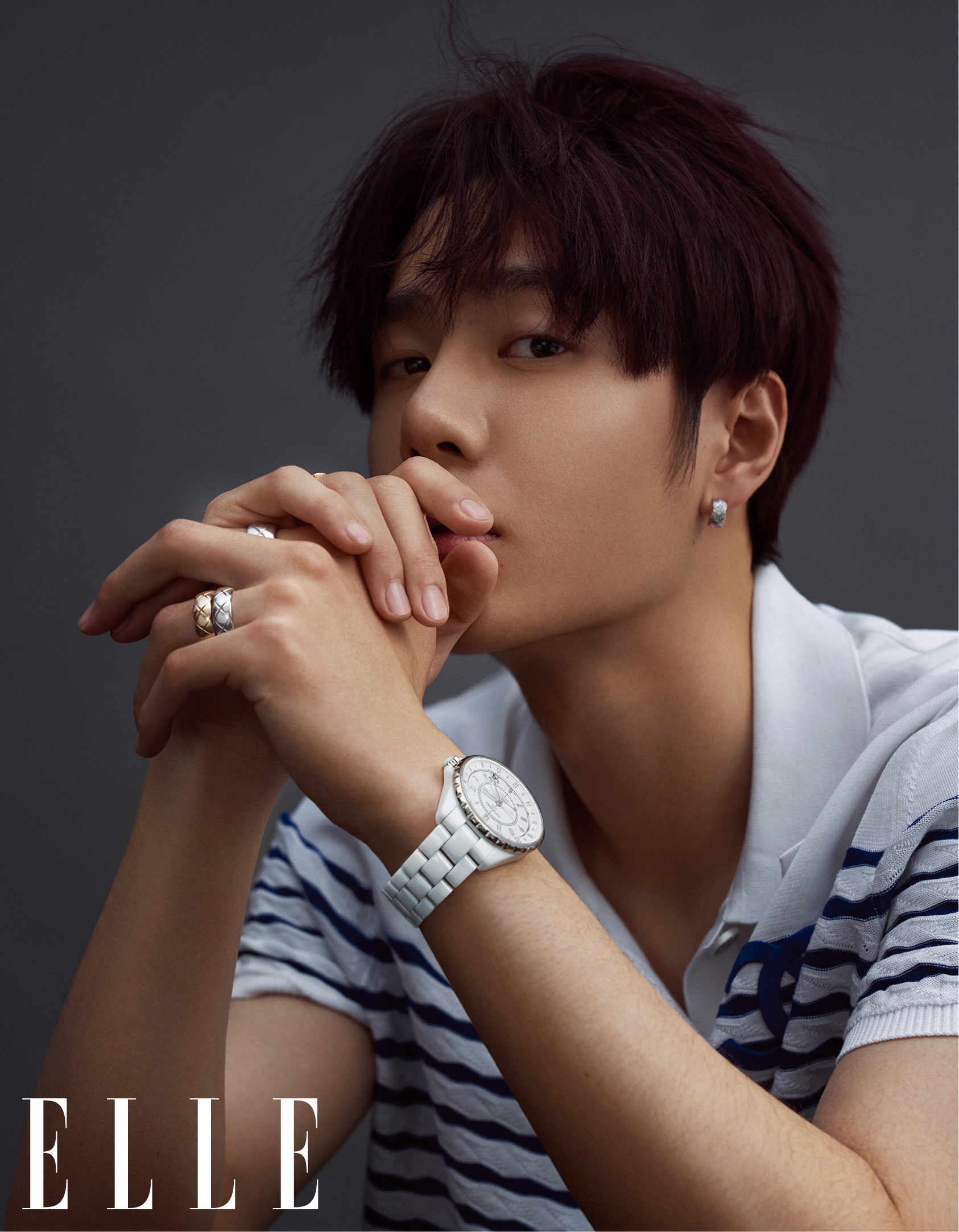 王一博elle时尚大片曝光 优雅随性演绎质感格调