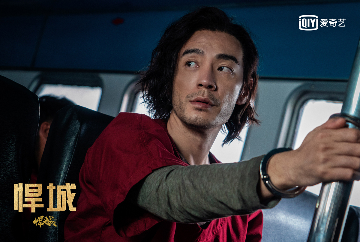 悍城首播高燃无尿点李光洁姜珮瑶弹里发糖网友大赞荷尔蒙爆棚