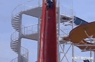 超级搞笑GIF:这个机器厉害了,太方便了 - 360娱乐,你开心就好