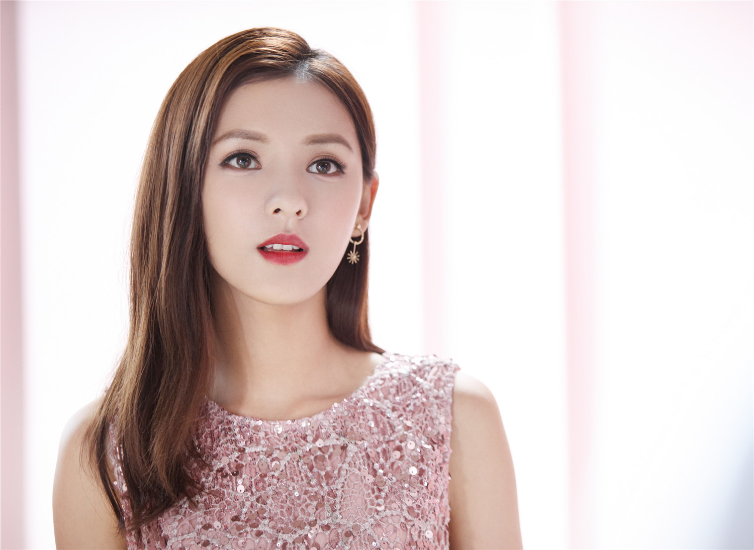 张予曦三部女一霸屏演技爆发无法拥抱的你圆满收官