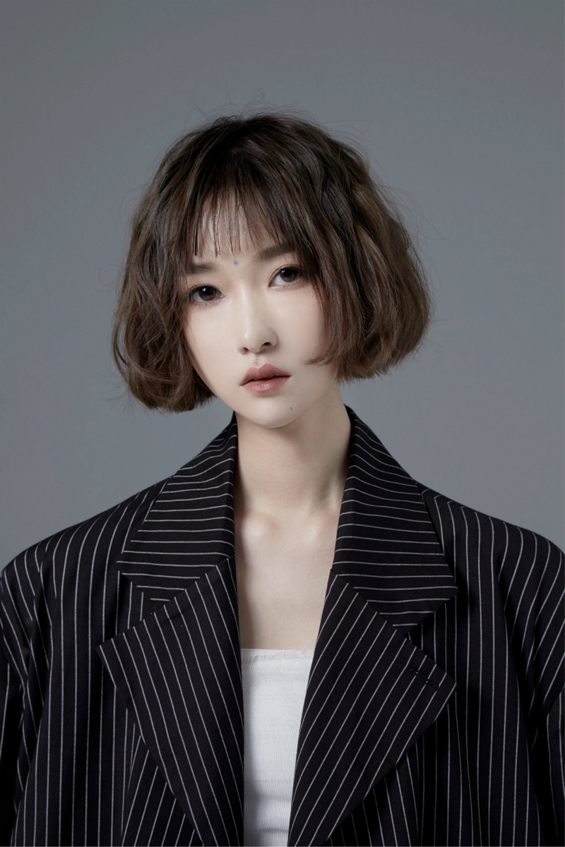 频出爆款人气急升 热单女王胡66强势出圈走红