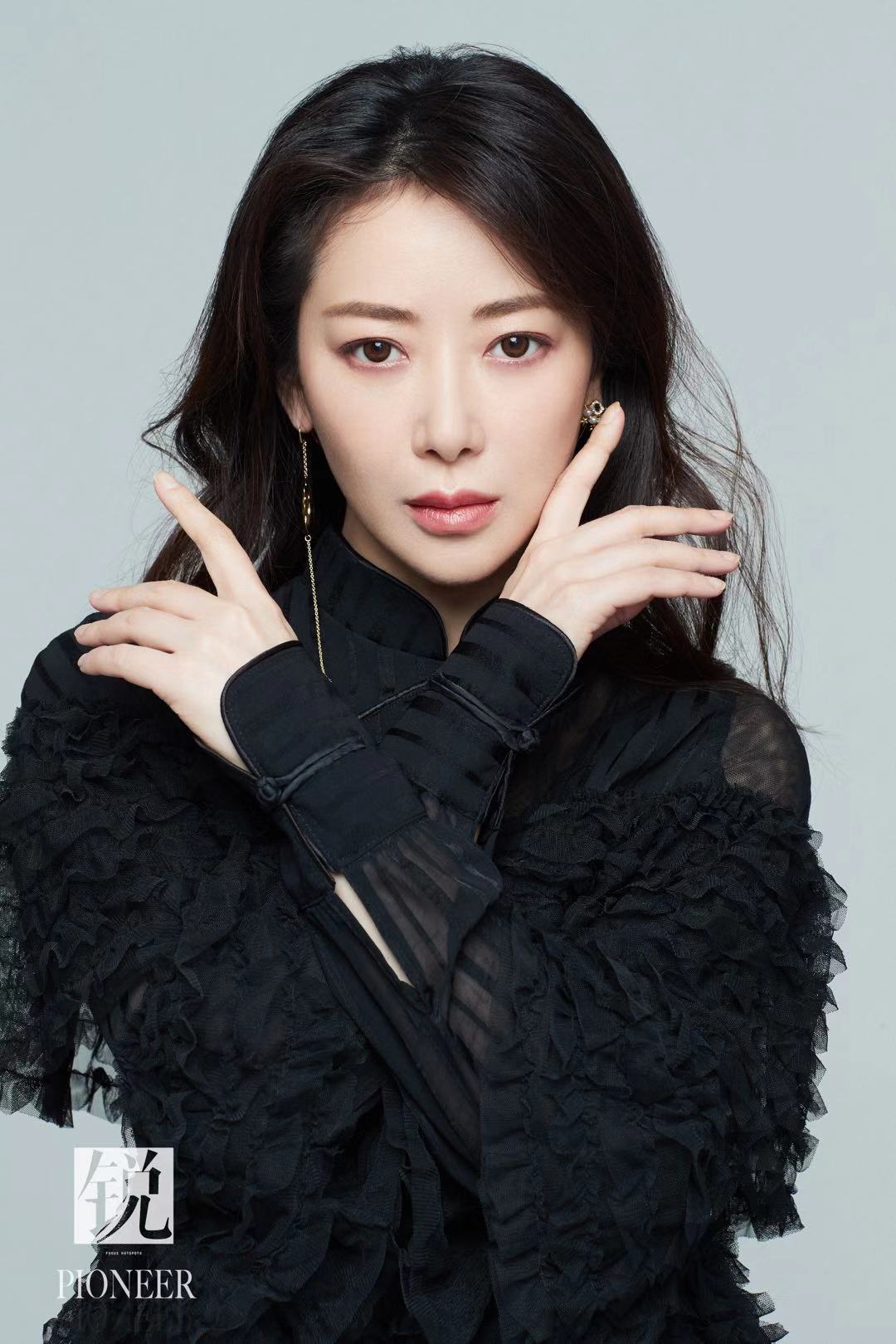 勇往直前永不退缩不管是作为演员,一个公益者,还是作为制片人,陈紫函