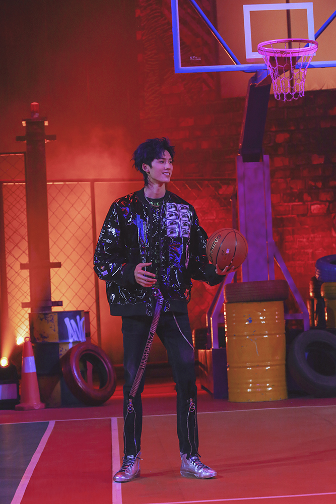 邓超元元气诞生日会圆满落幕惊喜满满感恩粉丝陪伴