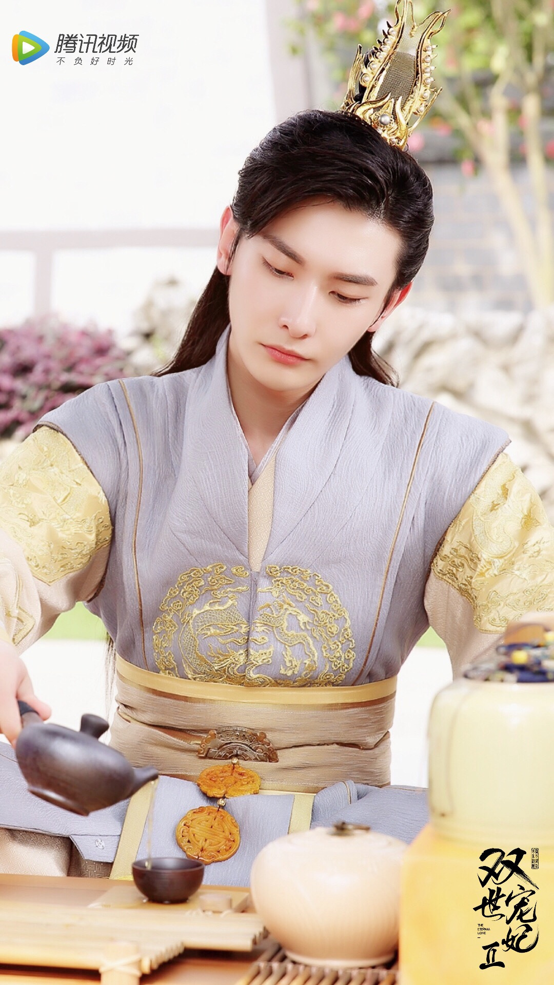 王瑞昌云上学堂开机与鞠婧祎宋威龙共组古装颜值天团