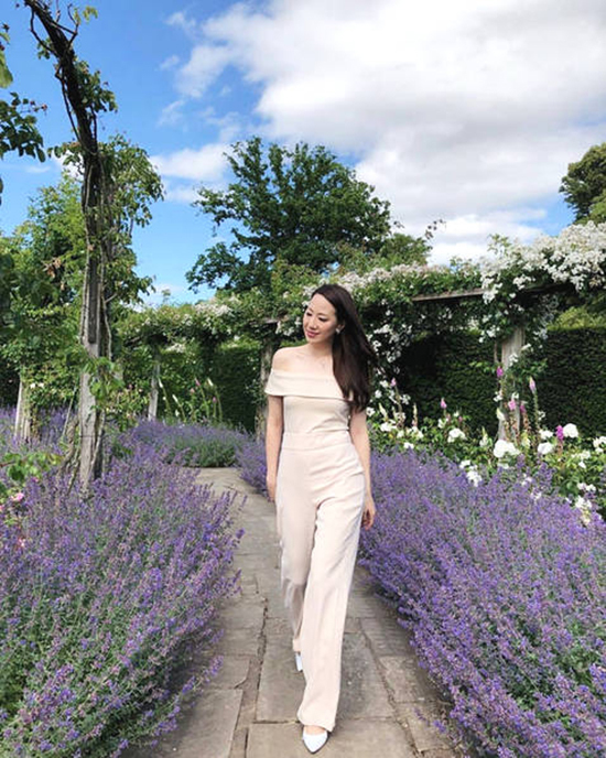 甄子丹妻子汪诗诗与女儿甄济如与儿子甄济嘉.