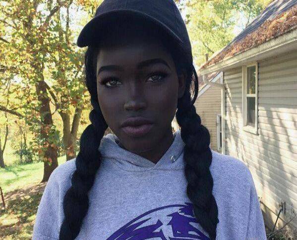 黑人姑娘晒自拍迷倒40万粉丝,网友称因她改变审美观!