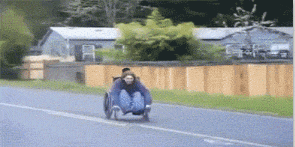 轮椅飙车gif图片