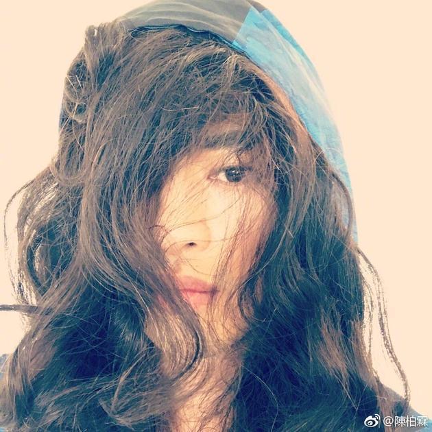 刘昊然扮女装撞脸杨幂钢铁直男妖起来美过女人