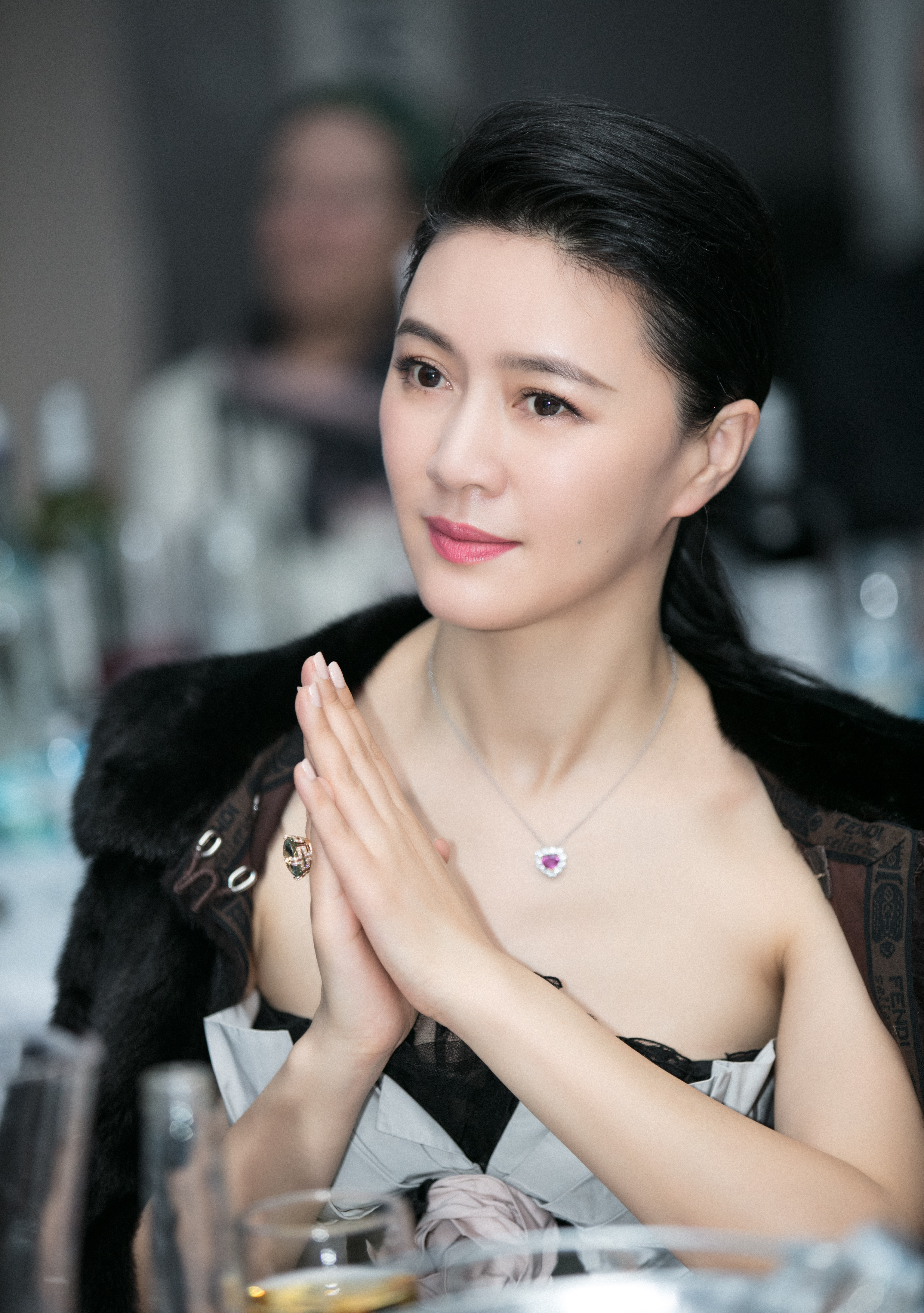 田海蓉伦敦获最佳女主角奖一代女魂唐群英呈现侠骨柔情