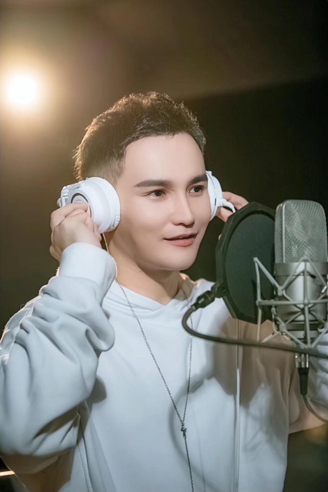 歌手李维温柔献唱ost饱满演绎丝丝情感