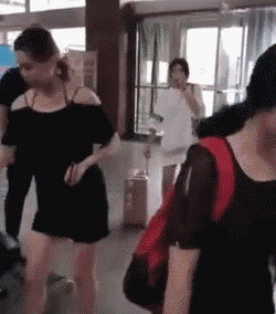 爆笑GIF动图：新婚夜，我看清了老婆的真面目，现在离婚还来得及吗？ - 360娱乐，你开心就好