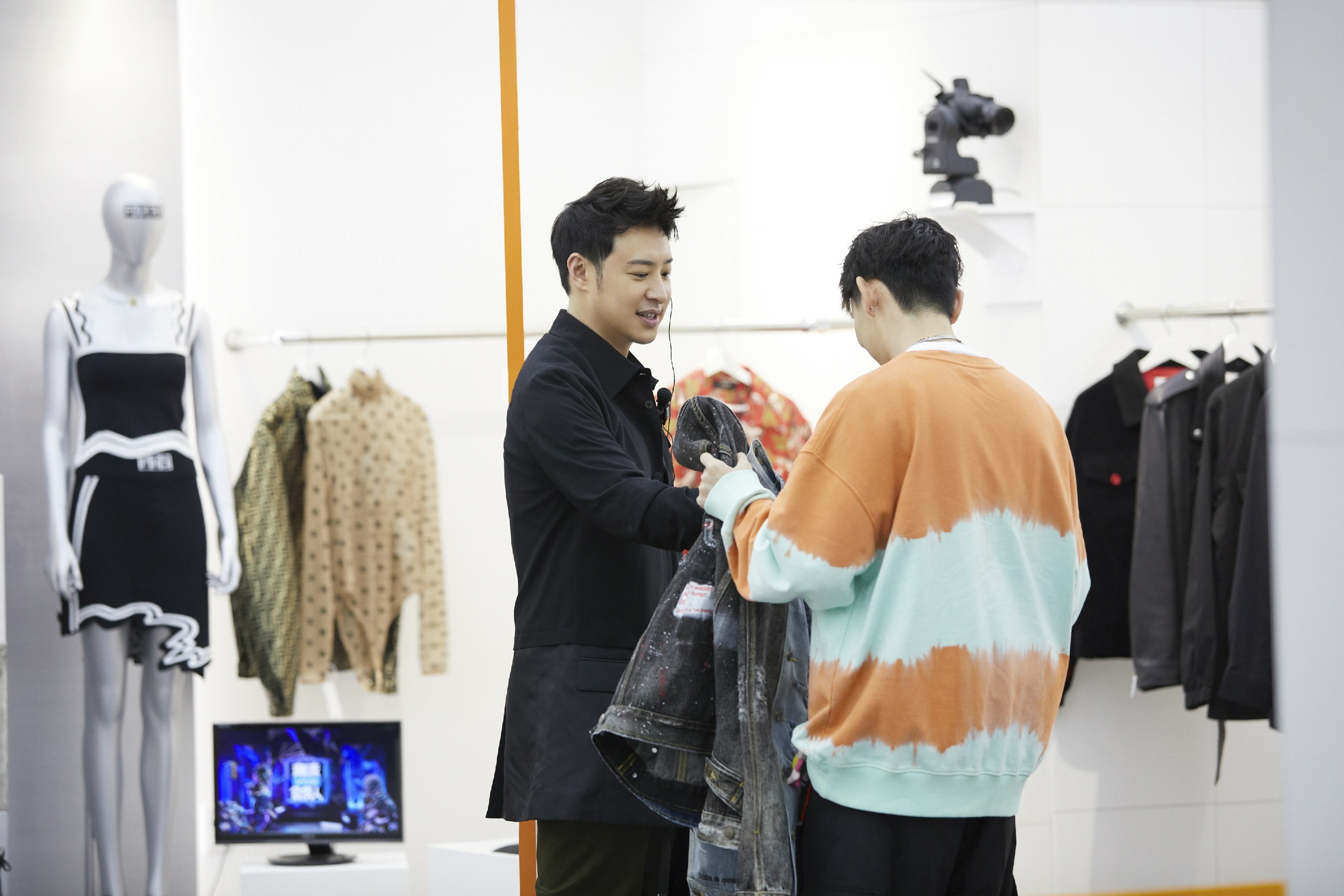 潮流合伙人营业首日被顾客疯狂挑刺潘玮柏饭都不香了