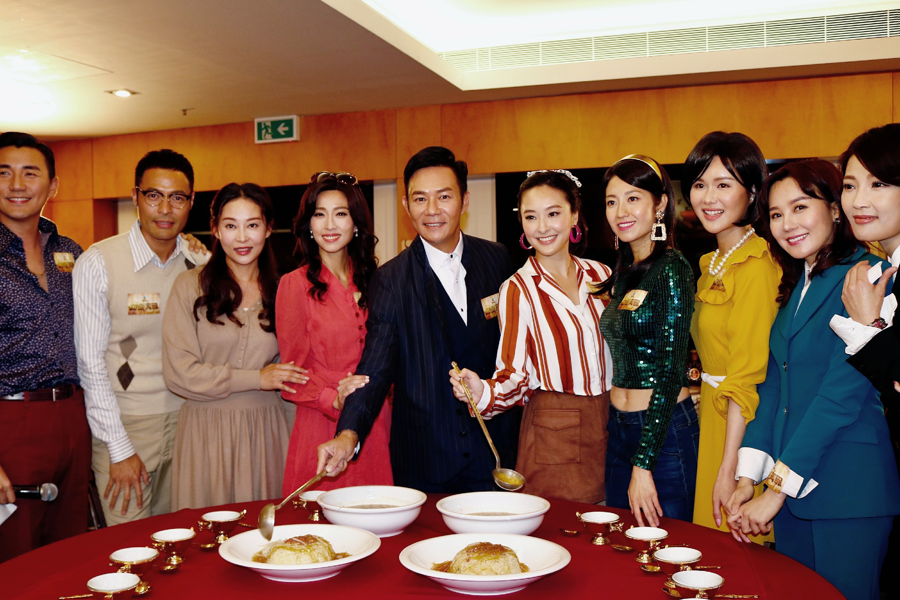 但在现实中,辉哥却并不擅于股票投资,他更笑言:如果这部剧早几十年拍