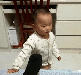 幽默GIF: 老板看见你这么努力，做梦也会笑醒的！ - 360娱乐，你开心就好