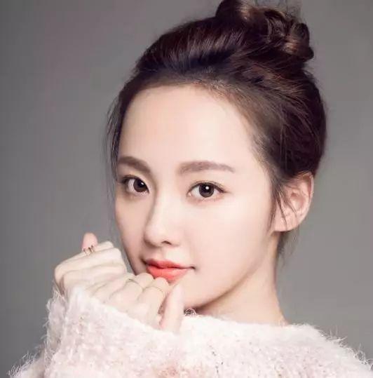 嫁入豪门被宠溺，霸道总裁跪地求婚，活成现实版琼瑶女郎！