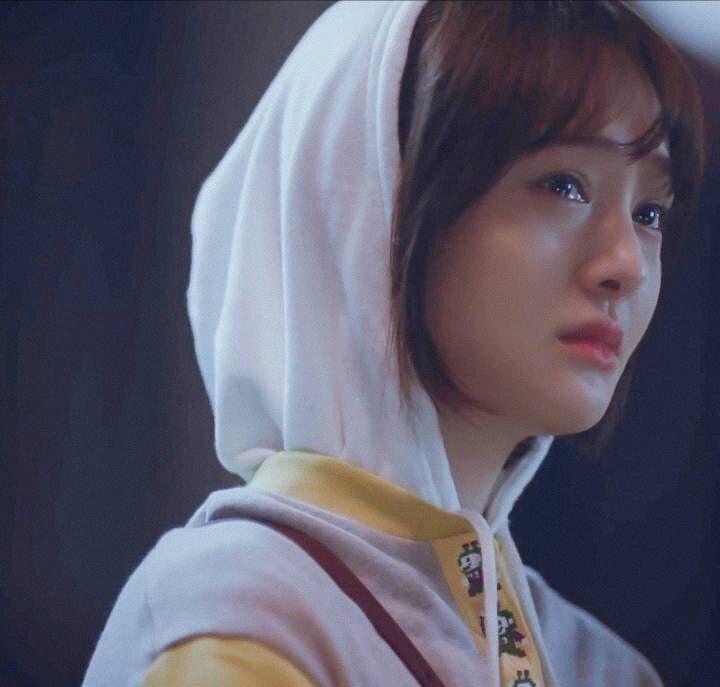 刚看了一条新闻说,郑爽演技终于开窍啦,在《夏至未至》里的哭戏让少女