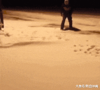 内涵GIF:这个不关我的事,是锤子不给我面子 - 360娱乐,你开心就好