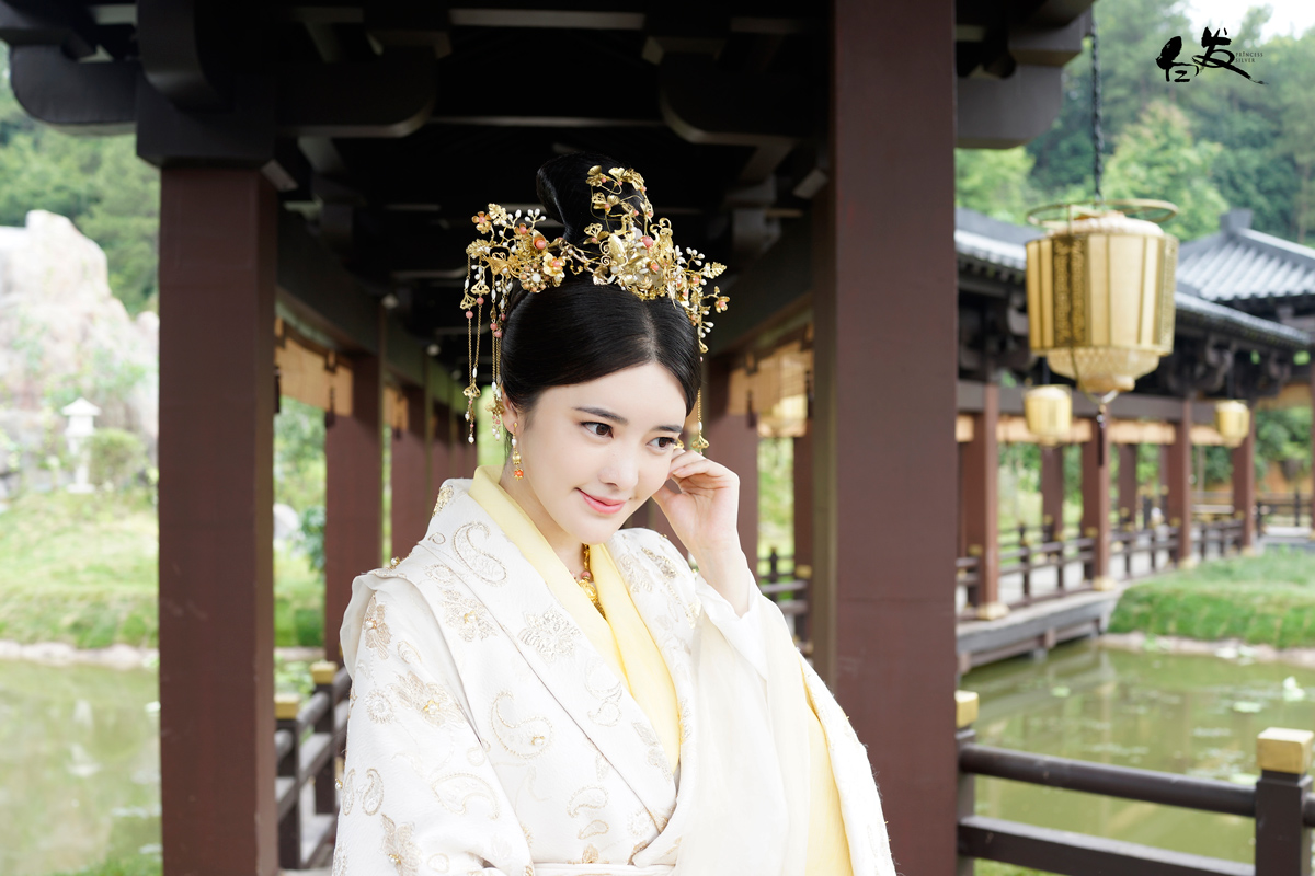 太子妃下线超催泪张璇励志剧白发中获赞誉