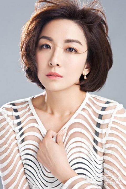 《妈妈向前冲冲冲》中,饰演了为人圆滑却又性格韧劲的职场丽人胡莎莎